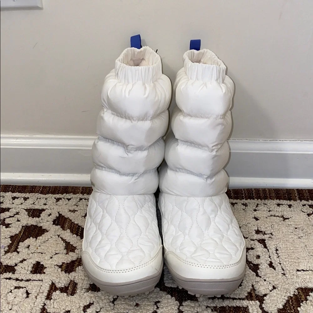 Columbia Minx Slip IV white winter snow boots, size 9.5